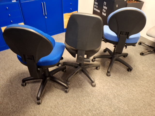 Kontorstol assorteret til halv pris - 5030